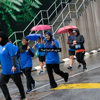 Runner Photo 7963696