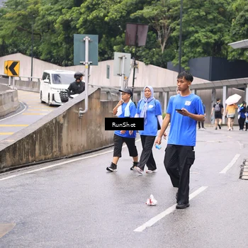 Runner Photo 7963700