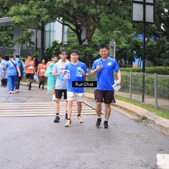 Runner Photo 7963718