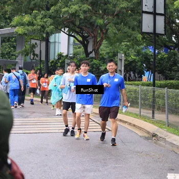 Runner Photo 7963736