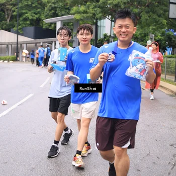 Runner Photo 7963743