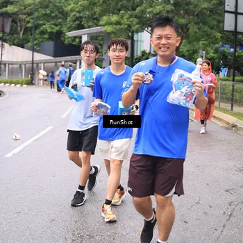 Runner Photo 7963745