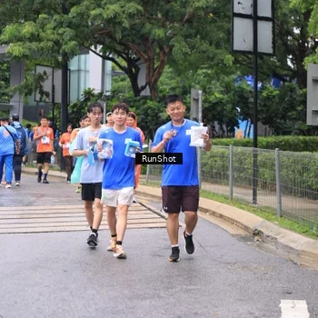 Runner Photo 7963748