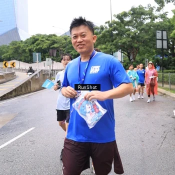 Runner Photo 7963751
