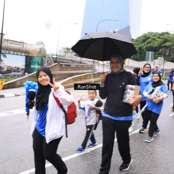 Runner Photo 7963821
