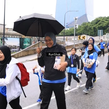 Runner Photo 7963833