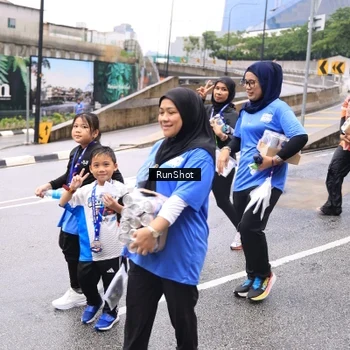 Runner Photo 7963854