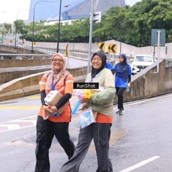 Runner Photo 7963858
