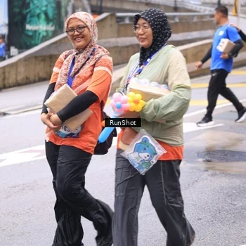 Runner Photo 7963869