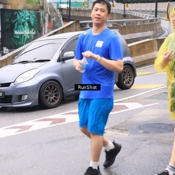 Runner Photo 7963918