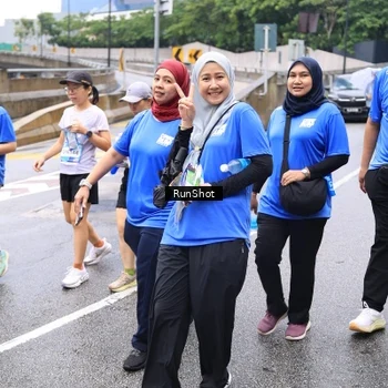 Runner Photo 7963943