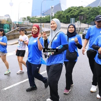 Runner Photo 7963949