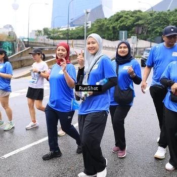Runner Photo 7963953