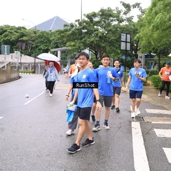 Runner Photo 7963999