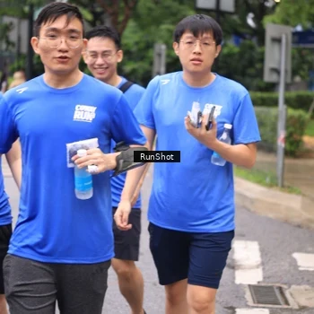 Runner Photo 7964026