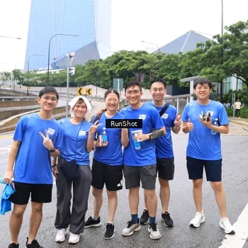 Runner Photo 7964042