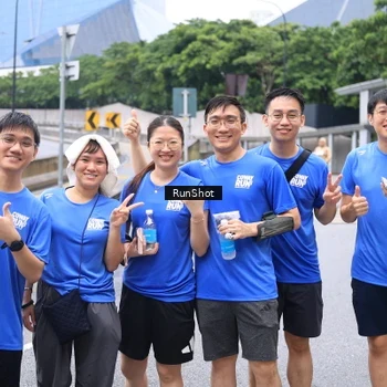 Runner Photo 7964056