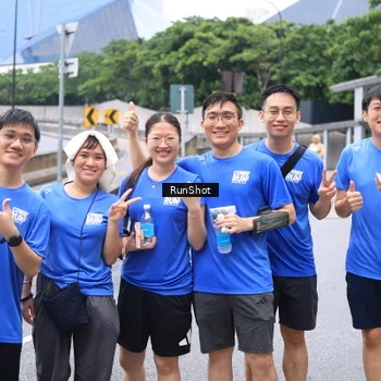 Runner Photo 7964062