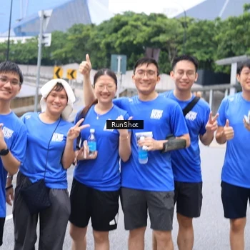 Runner Photo 7964091