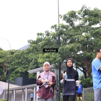 Runner Photo 7964132