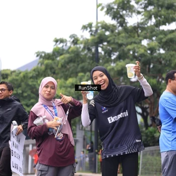 Runner Photo 7964161
