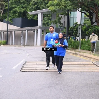 Runner Photo 7964256
