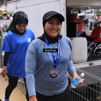 Runner Photo 7964298
