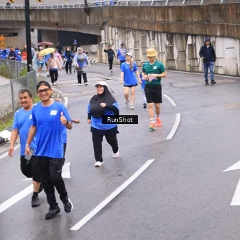 Runner Photo 7964375
