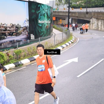 Runner Photo 7964545