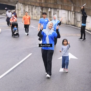 Runner Photo 7964555