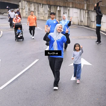 Runner Photo 7964560