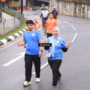 Runner Photo 7964600