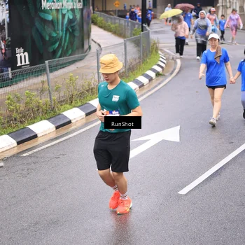 Runner Photo 7964605