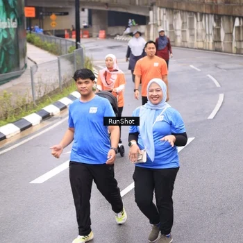 Runner Photo 7964606