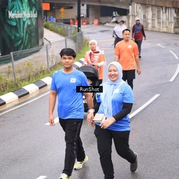Runner Photo 7964609