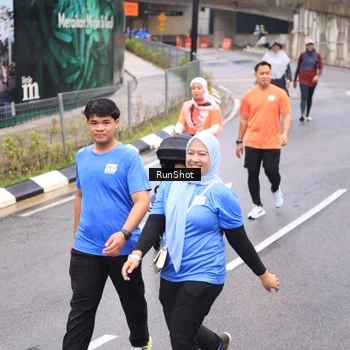 Runner Photo 7964613