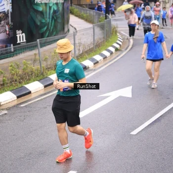 Runner Photo 7964644