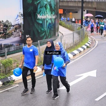 Runner Photo 7964666