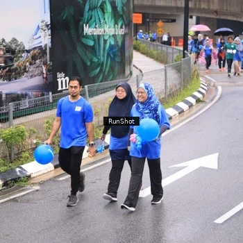 Runner Photo 7964697