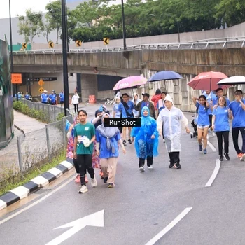 Runner Photo 7964698