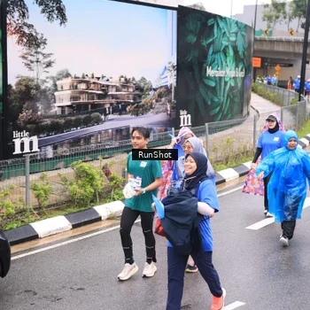 Runner Photo 7964702