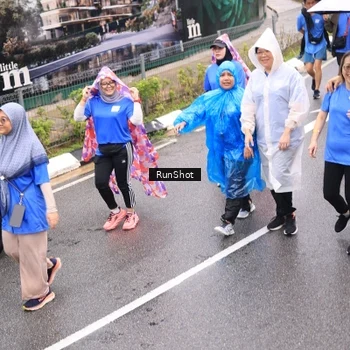 Runner Photo 7964732