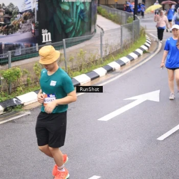 Runner Photo 7964735