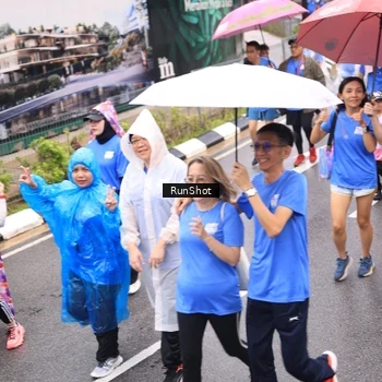 Runner Photo 7964739