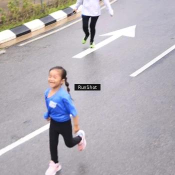 Runner Photo 7964857