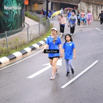 Runner Photo 7964900