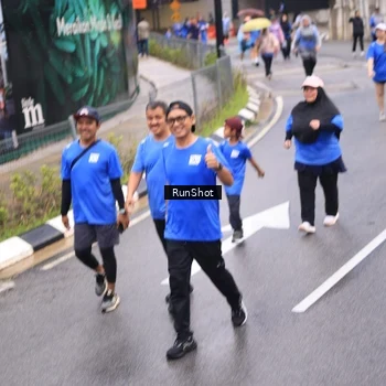Runner Photo 7964908