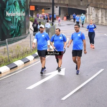 Runner Photo 7964909