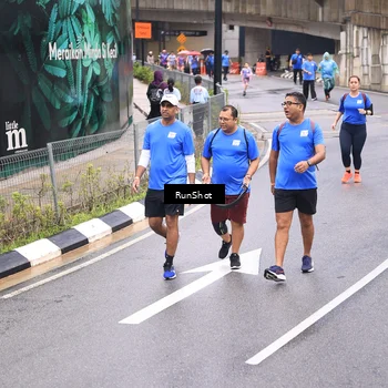 Runner Photo 7964913