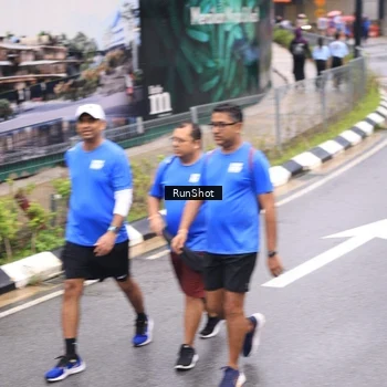 Runner Photo 7964943
